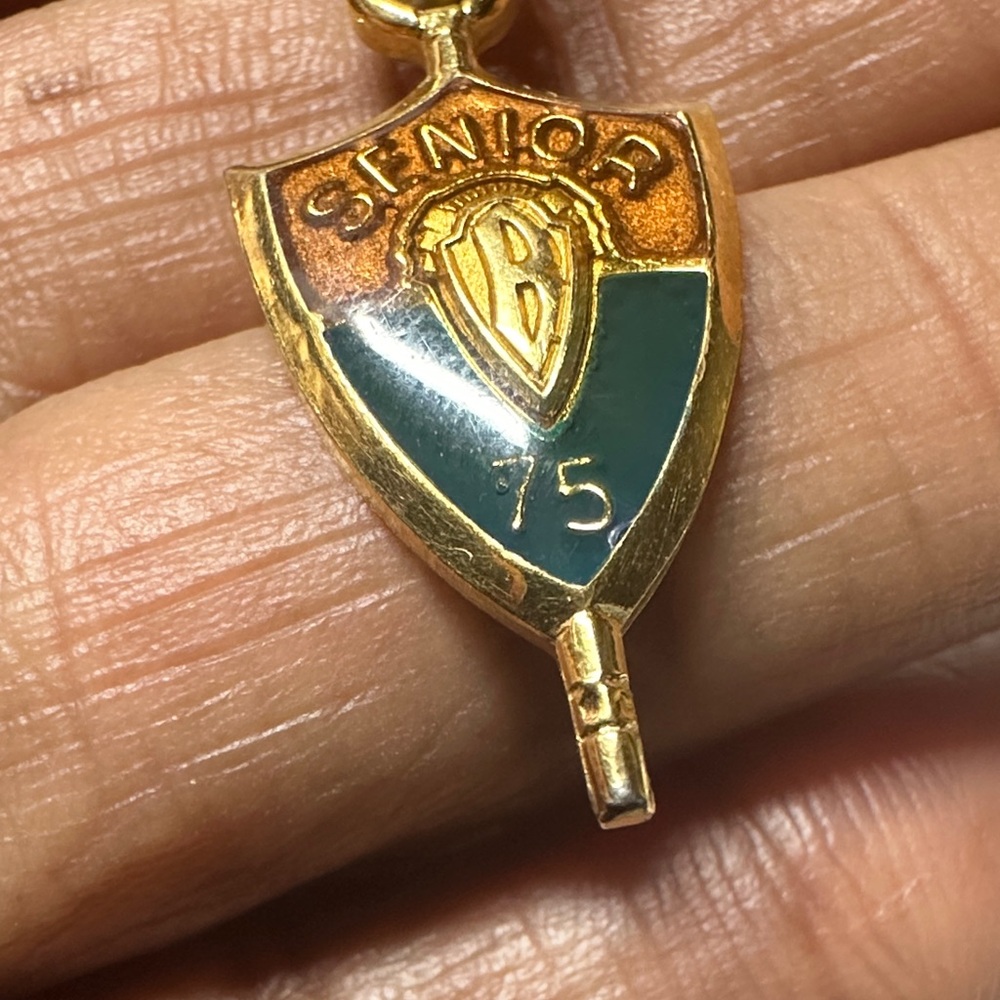 Vintage Jostens senior scholastic key Pendant Necklace - Picture 8 of 8